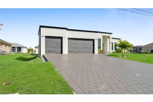 113 37th Avenue, Cape Coral, FL 33991 - MLS#2026008671