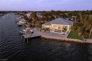 218 Bayshore Drive, Cape Coral, FL 33904 - MLS#2026008767