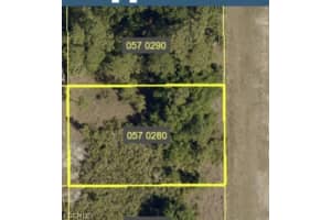 414/416 BELL Boulevard, Lehigh Acres, FL 33974 - MLS#2026008812