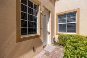 5550 Berkshire Drive, Fort Myers, FL 33912 - MLS#2026008836