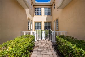 5550 Berkshire Drive, Fort Myers, FL 33912 - MLS#2026008836