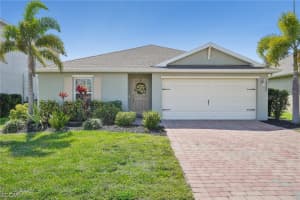 3306 Acapulco Cir, Cape Coral