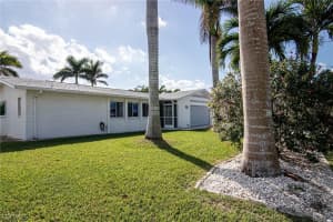 2112 Cornwallis Parkway, Cape Coral, FL 33904 - MLS#2026008954
