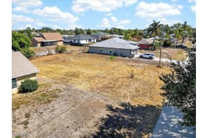 3908 5th Street, Lehigh Acres, FL 33971 - MLS#2026009058