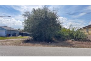 480 Redwing Street, Lehigh Acres, FL 33974 - MLS#2026009065