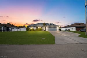 2814 37th Street, Lehigh Acres, FL 33976 - MLS#2026009080