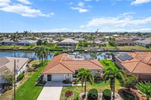 324 Kamal Pkwy, Cape Coral