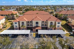 1105 Van Loon Commons Cir 304, Cape Coral