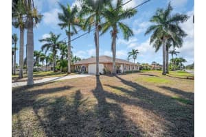 1704 Palaco Grande Parkway, Cape Coral, FL 33904 - MLS#2026009211