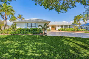 1323 Tanglewood Pkwy, Fort Myers