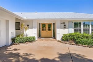 1323 Tanglewood Parkway, Fort Myers, FL 33919 - MLS#2026009288