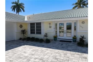 1832 Palaco Grande Parkway, Cape Coral, FL 33904 - MLS#2026009306