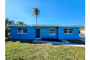 1532 Veronica S Shoemaker Boulevard, Fort Myers, FL 33916 - MLS#2026009355