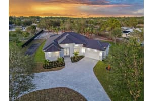 239 20th Avenue, Naples, FL 34120 - MLS#2026009434