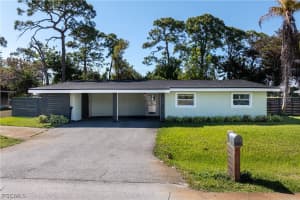 8635 Exeter St, Fort Myers