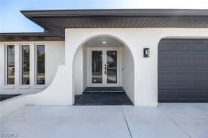 1124 31st Street, Cape Coral, FL 33904 - MLS#2026009474