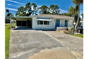 4 Desert Ash Court, Lehigh Acres, FL 33936 - MLS#2026009487