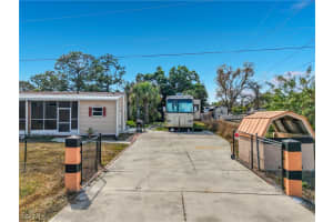 2425 Case Lane, North Fort Myers, FL 33917 - MLS#2026009501