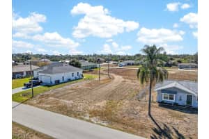 4505 6th Street, Lehigh Acres, FL 33971 - MLS#2026009535