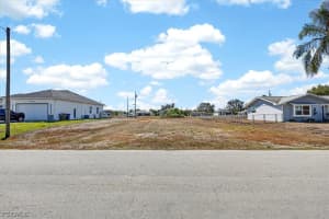 4505 6th Street, Lehigh Acres, FL 33971 - MLS#2026009535