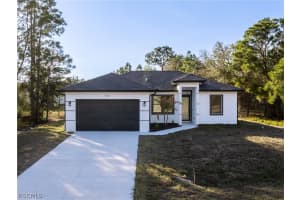 566 Eisenhower Blvd, Lehigh Acres