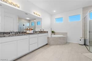 209 10th Place, Cape Coral, FL 33991 - MLS#2026009585