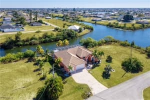 2007 1st Avenue, Cape Coral, FL 33909 - MLS#2026009587