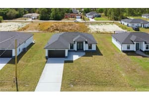 2913 24th Street, Lehigh Acres, FL 33976 - MLS#2026009642