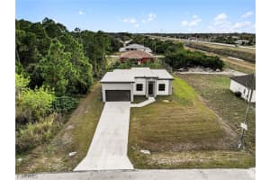 3013 4th Street, Lehigh Acres, FL 33976 - MLS#2026009678