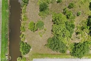 3701 10th Street, Lehigh Acres, FL 33976 - MLS#2026009782