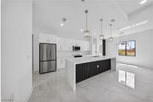 4103 10th Street, Lehigh Acres, FL 33971 - MLS#2026009791