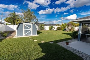 417 21st Terrace, Cape Coral, FL 33990 - MLS#2026009794