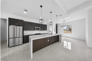 4105 10th Street, Lehigh Acres, FL 33971 - MLS#2026009885