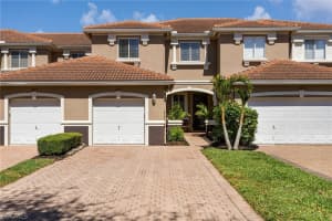 9677 Roundstone Cir, Fort Myers