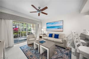 221 9th St S 127, Naples