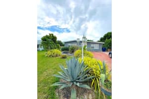 913 Hudson Avenue, Lehigh Acres, FL 33936 - MLS#2026010192