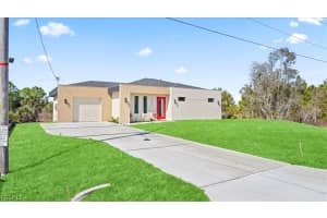 906 Capetown Avenue, Lehigh Acres, FL 33974 - MLS#2026010254