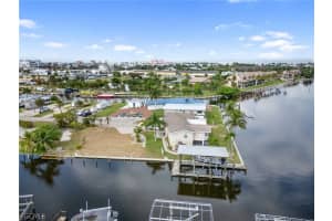 870 Oak Street, Fort Myers Beach, FL 33931 - MLS#2026010270