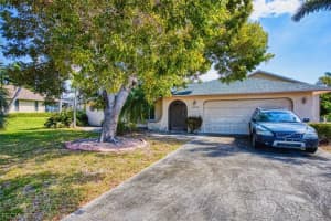 14922 Bonaire Circle, Fort Myers, FL 33908 - MLS#2026010396