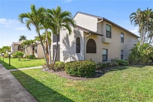 8504 Charter Club Circle, Fort Myers, FL 33919 - MLS#2026010401