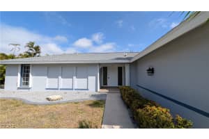 1329 Oaklawn Court, Fort Myers, FL 33919 - MLS#2026010602