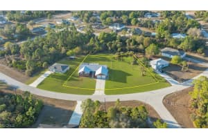 5018 E Hummingbird Dr, Labelle