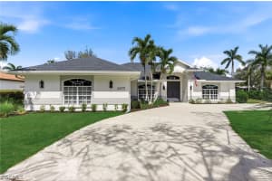 1377 Coconut Dr, Fort Myers