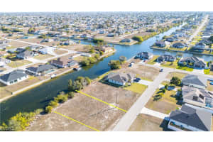 319 8th Terrace, Cape Coral, FL 33993 Sold 04/02/26