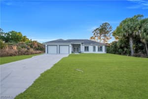 128 Bell Boulevard, Lehigh Acres, FL 33974 - MLS#2026010906