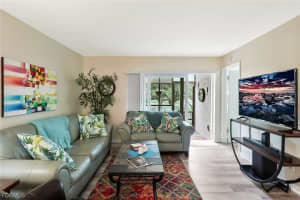 9290 Lake Park Drive, Fort Myers, FL 33919 - MLS#2026010932