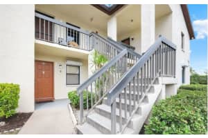 9270 Lake Park Drive, Fort Myers, FL 33919 - MLS#2026011023