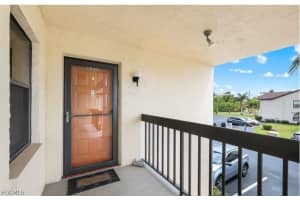 9270 Lake Park Drive, Fort Myers, FL 33919 - MLS#2026011023