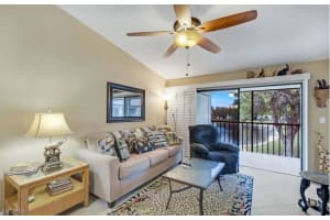 9270 Lake Park Drive, Fort Myers, FL 33919 - MLS#2026011023