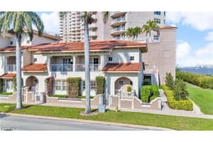 2080 1st Street, Fort Myers, FL 33901 - MLS#2026011094